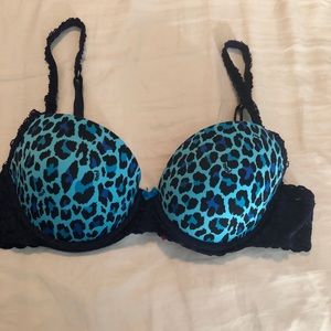PINK VS cheetah print bra 34B